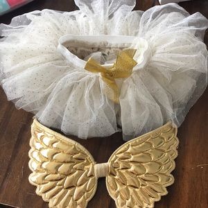 Newborn girl tutu, angel wings & princess crown.